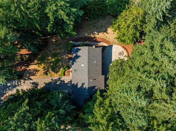 21700 SE 37th Street, Sammamish WA 98075