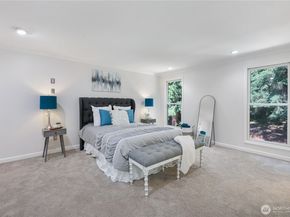 21700 SE 37th Street, Sammamish WA 98075