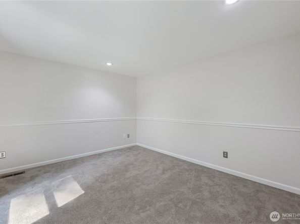 21700 SE 37th Street, Sammamish WA 98075