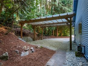 21700 SE 37th Street, Sammamish WA 98075