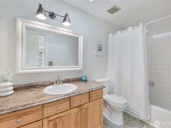 21700 SE 37th Street, Sammamish WA 98075