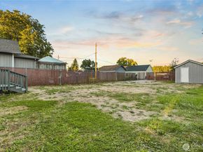 754 2nd Avenue N, Kent WA 98032