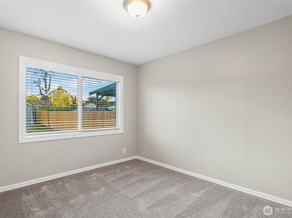 754 2nd Avenue N, Kent WA 98032