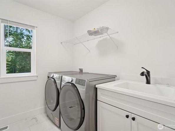 8014 222nd Street SW, Edmonds WA 98026