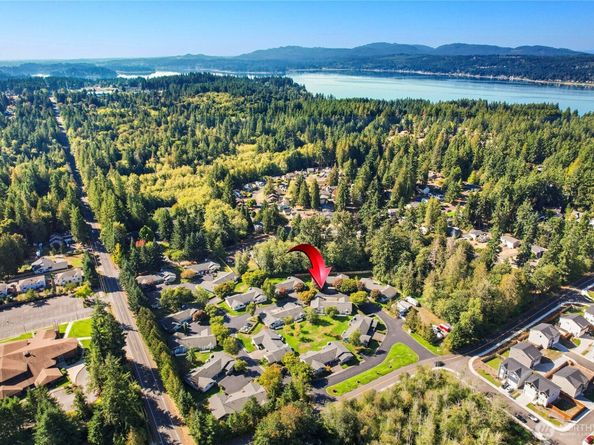 910 NW Leisure Lane, Bremerton WA 98311