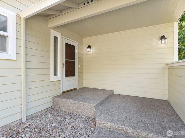 910 NW Leisure Lane, Bremerton WA 98311