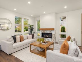 637 18th Avenue W, Kirkland WA 98033