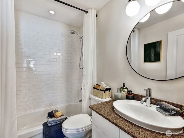 2230 NW 59th Street 301, Seattle WA 98107