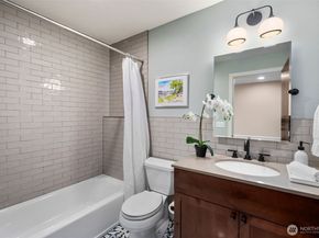 302 N 107th Street, Seattle WA 98133