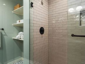 302 N 107th Street, Seattle WA 98133