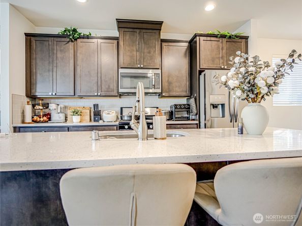 2704 S 120th Place, SeaTac WA 98168