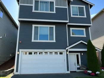 2704 S 120th Place