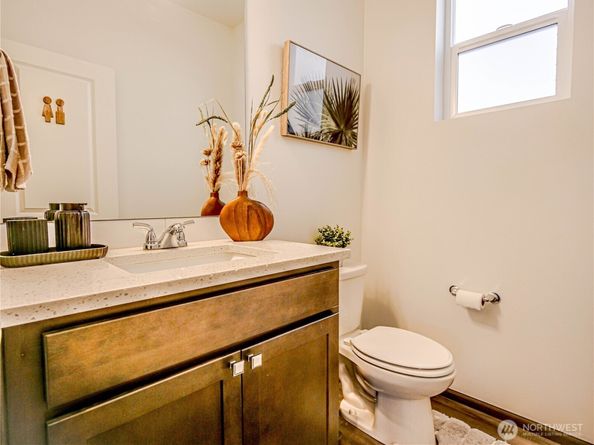 2704 S 120th Place, SeaTac WA 98168