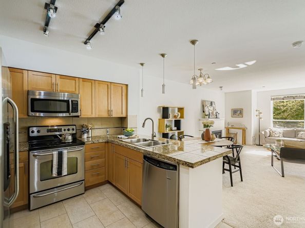 5440 Leary Avenue NW 332, Seattle WA 98107