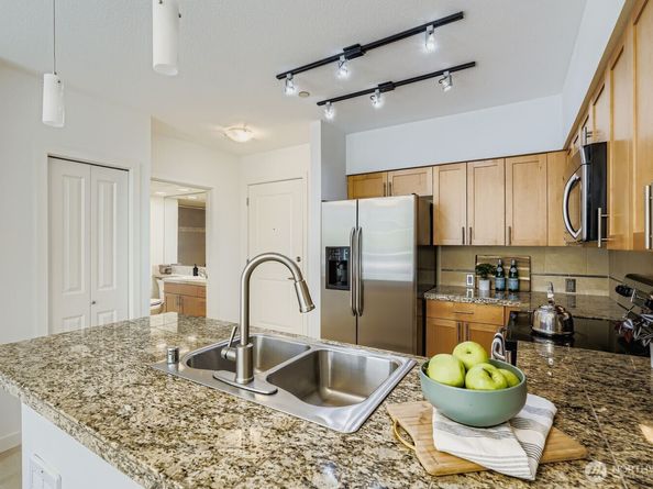 5440 Leary Avenue NW 332, Seattle WA 98107