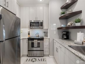 2414 1st Avenue 525, Seattle WA 98121