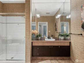 2414 1st Avenue 525, Seattle WA 98121