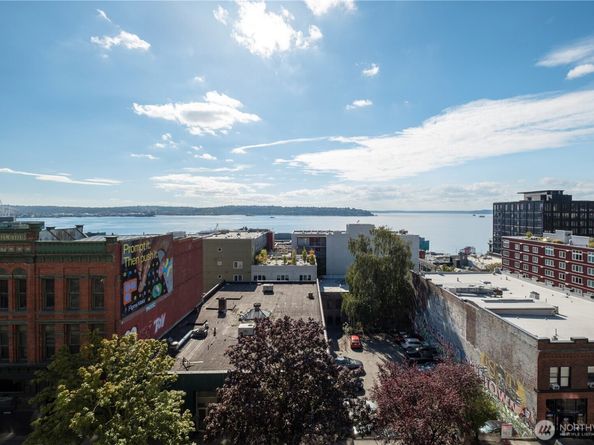 2414 1st Avenue 525, Seattle WA 98121