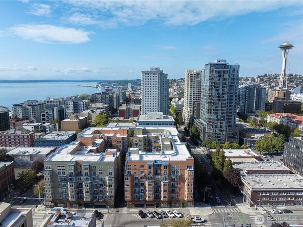 2414 1st Avenue 525, Seattle WA 98121