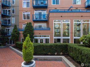 2414 1st Avenue 525, Seattle WA 98121