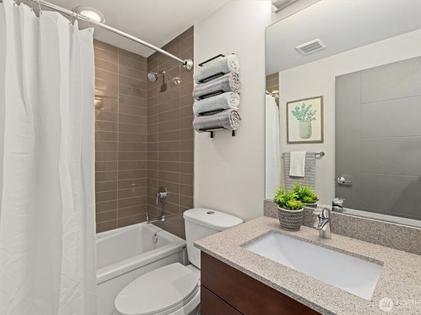 10503 Evanston Avenue N A, Seattle WA 98133