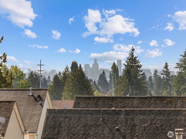 10503 Evanston Avenue N A, Seattle WA 98133