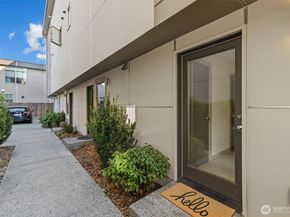 10503 Evanston Avenue N A, Seattle WA 98133