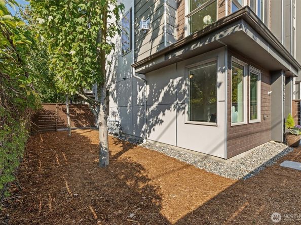 10503 Evanston Avenue N A, Seattle WA 98133