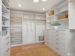 2630 W Lynn Street, Seattle WA 98199