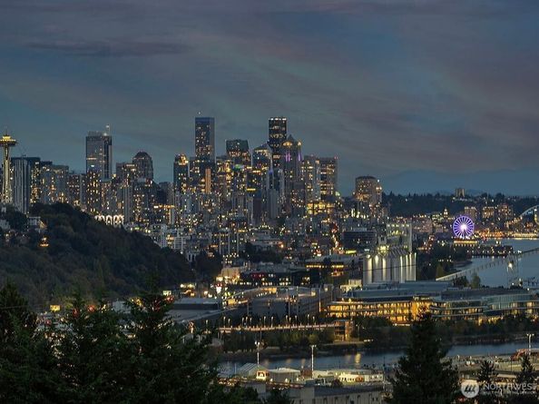 2630 W Lynn Street, Seattle WA 98199
