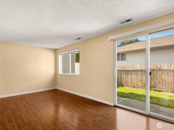 1421 W Casino Road A4, Everett WA 98204