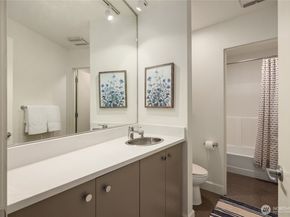 12145 Arrow Point Loop NE, Bainbridge Island WA 98110