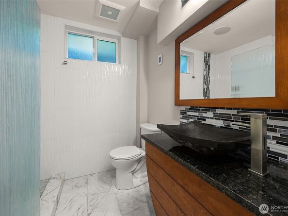 1537 NE 96th Street, Seattle WA 98115