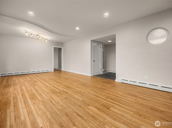 1537 NE 96th Street, Seattle WA 98115