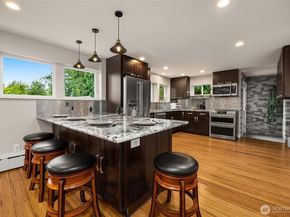 1537 NE 96th Street, Seattle WA 98115
