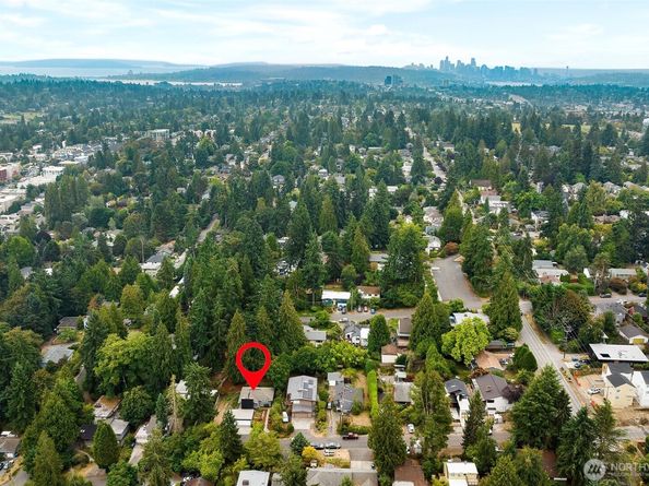 1537 NE 96th Street, Seattle WA 98115