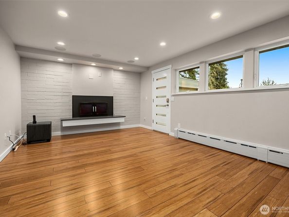 1537 NE 96th Street, Seattle WA 98115