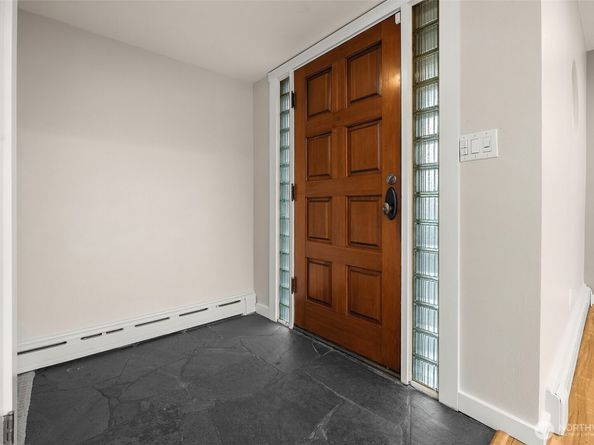 1537 NE 96th Street, Seattle WA 98115