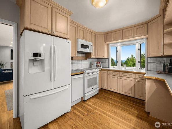 1537 NE 96th Street, Seattle WA 98115