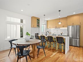 2737 59th Avenue SW, Seattle WA 98116