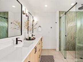 2737 59th Avenue SW, Seattle WA 98116