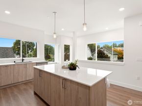 117 Wells Avenue S A, Renton WA 98057