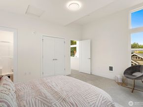 117 Wells Avenue S A, Renton WA 98057