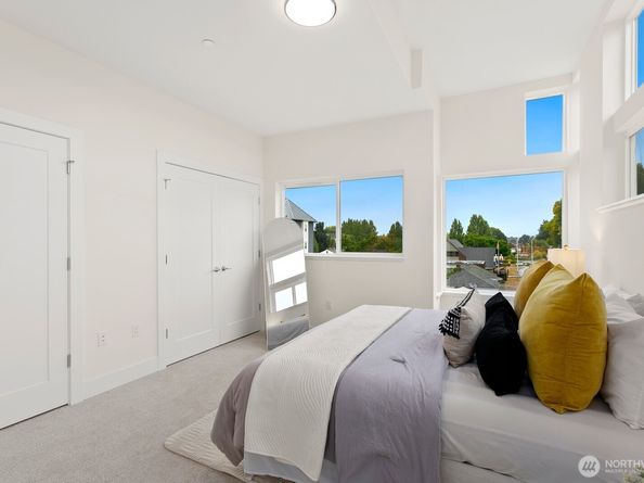 117 Wells Avenue S A, Renton WA 98057
