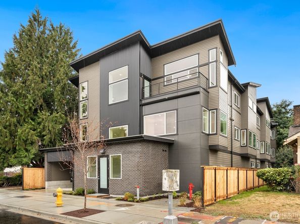 117 Wells Avenue S A, Renton WA 98057