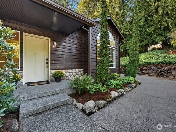 10910 198th Place SE, Snohomish WA 98296