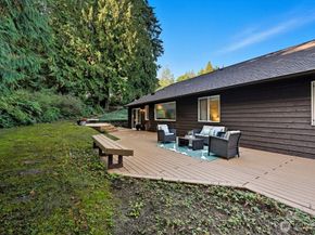 10910 198th Place SE, Snohomish WA 98296