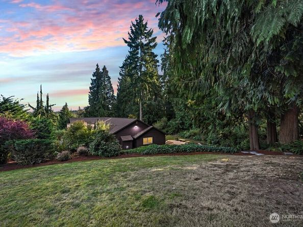 10910 198th Place SE, Snohomish WA 98296