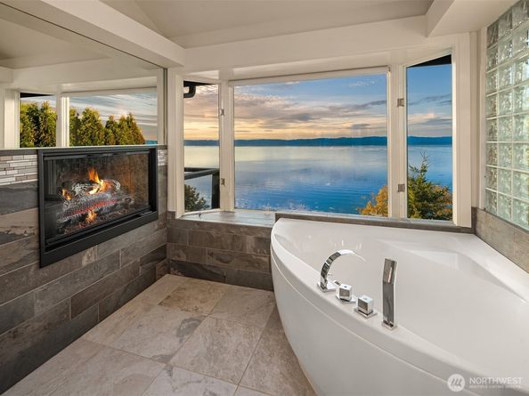 3626 SW Dash Point Road, Federal Way WA 98023