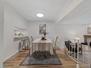 23001 Lakeview Drive 103, Mountlake Terrace WA 98043